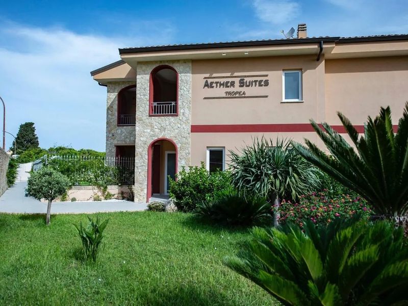 Aether Suites Tropea