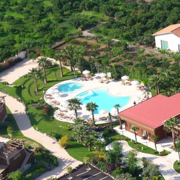 Alcantara Resort