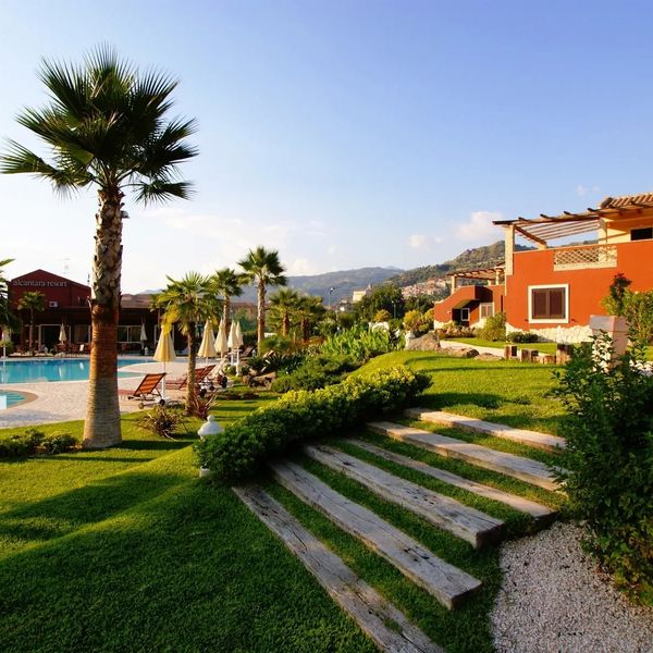 Alcantara Resort