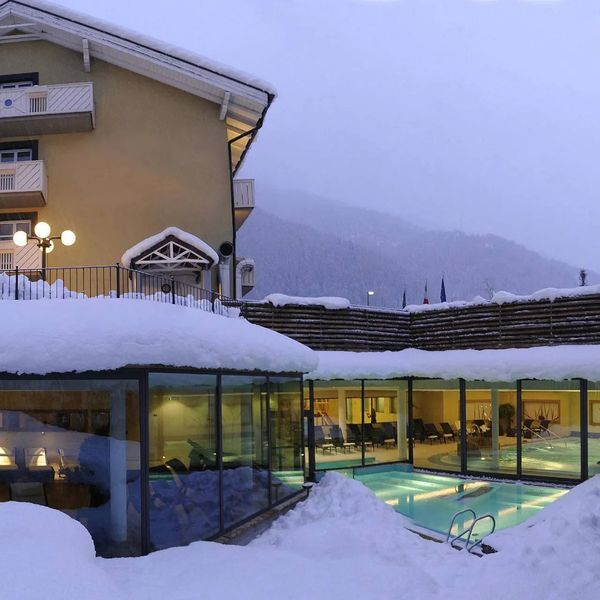 Alp Holiday Dolomiti (ex Holiday Inn) — Dimaro, Włochy