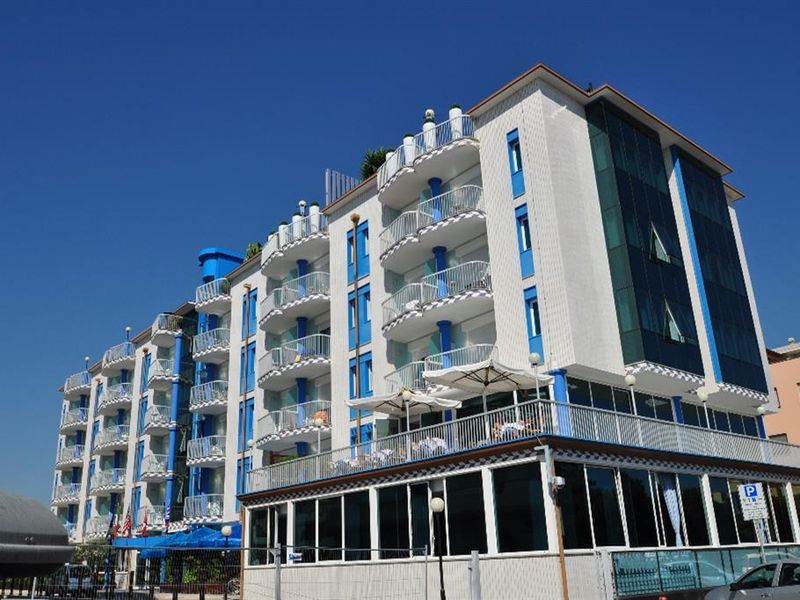 Ambassador (Tortoreto)