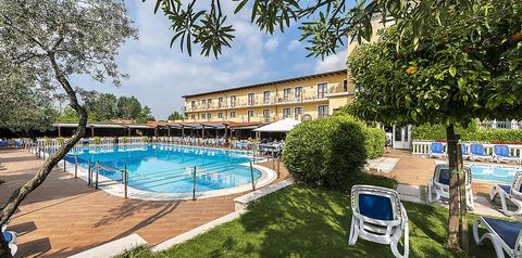 teren hotelu, basen, sport i rekreacja
