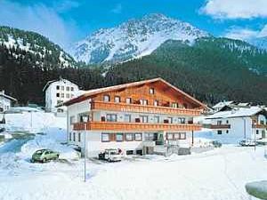 Appartements Montana 2*
