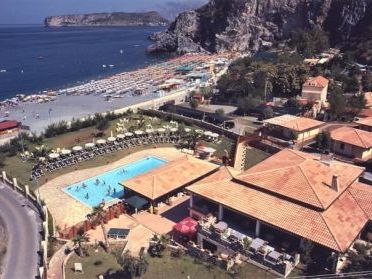 Arcomagno Village Club 4*
