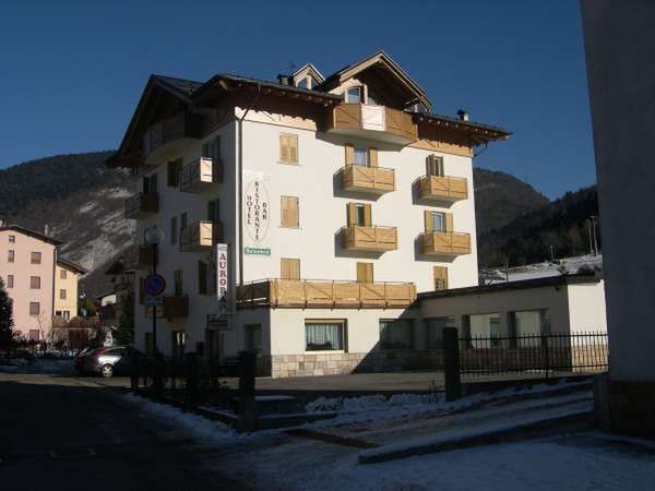 Aurora Cavedago 3*