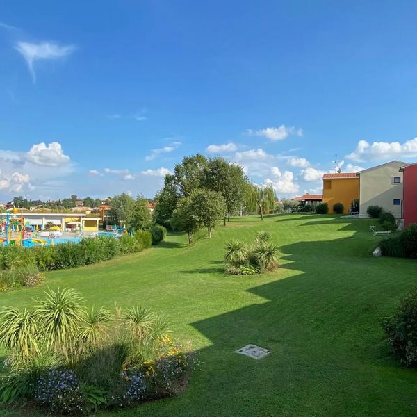 Belvedere Village