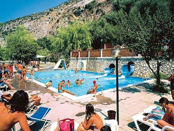 Bleu Village 4*