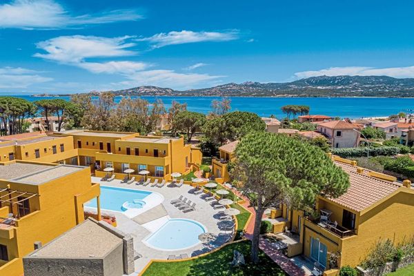 Blu Laconia Village