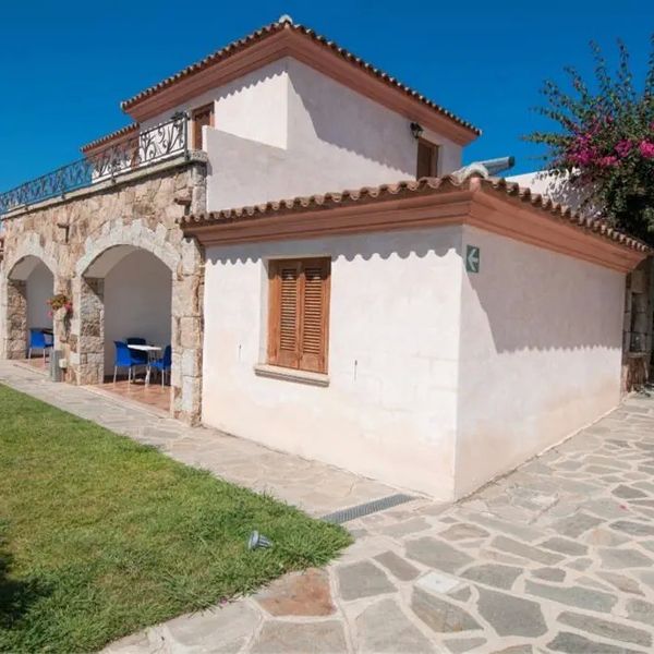 Bouganvillage