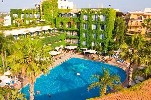 Caesar Palace Giardini Naxos