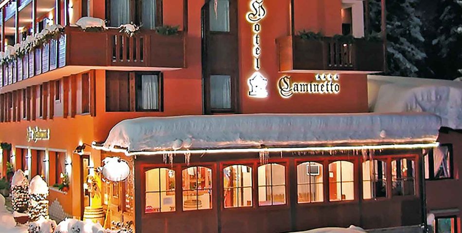 obiekt, budynek główny, teren hotelu