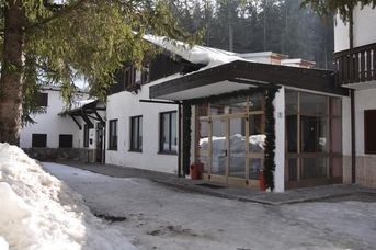 Casa Alpina (Dobbiaco)