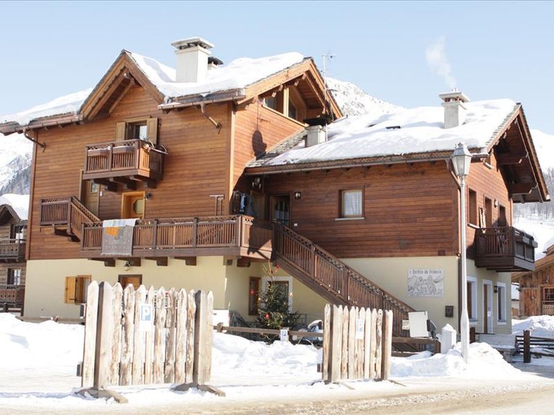 Chalets Canton 2.5*