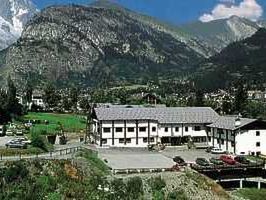 Club De La Telecabine