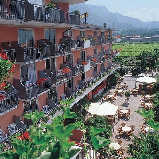 Continental (Sirmione)