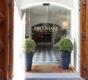 Decumani De Charme