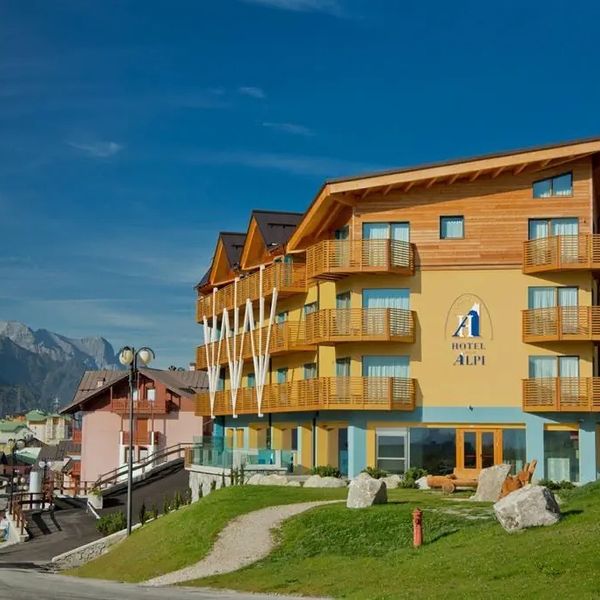 Delle Alpi