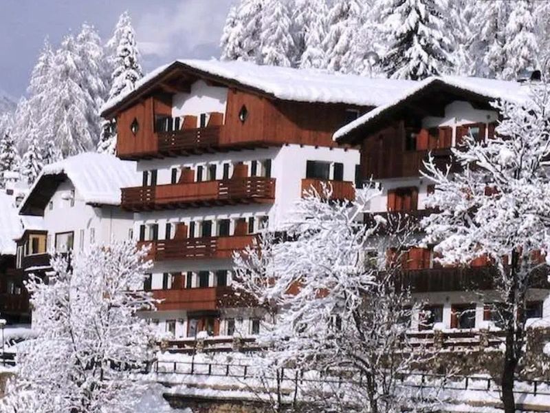 Des Alpes 3*