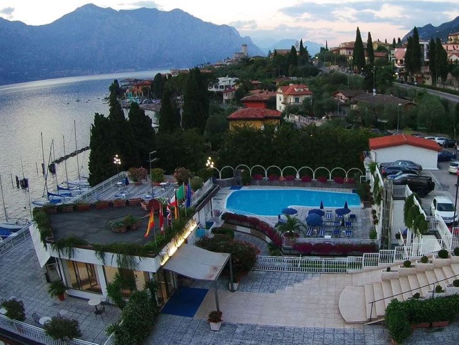 obiekt, teren hotelu