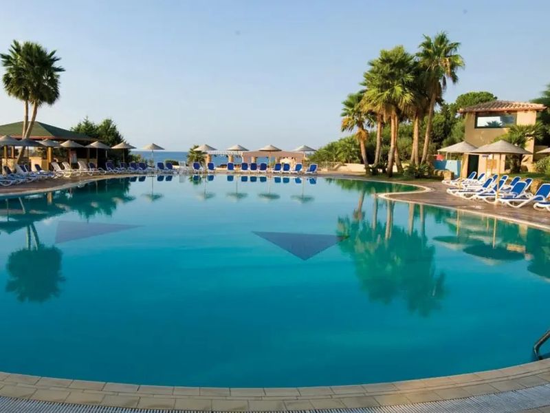 Futura Baia Degli Dei Beach Resort 4*