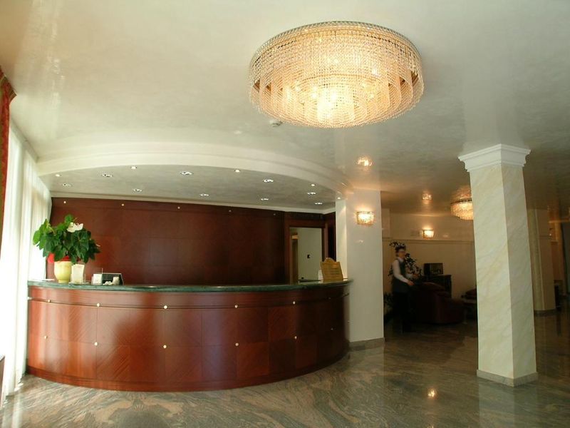 Gallia Palace 4*