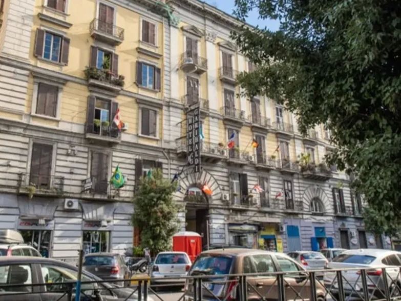 Garibaldi 3*