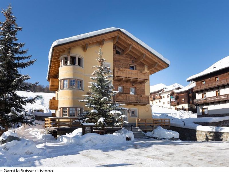 Garni La Suisse 4*