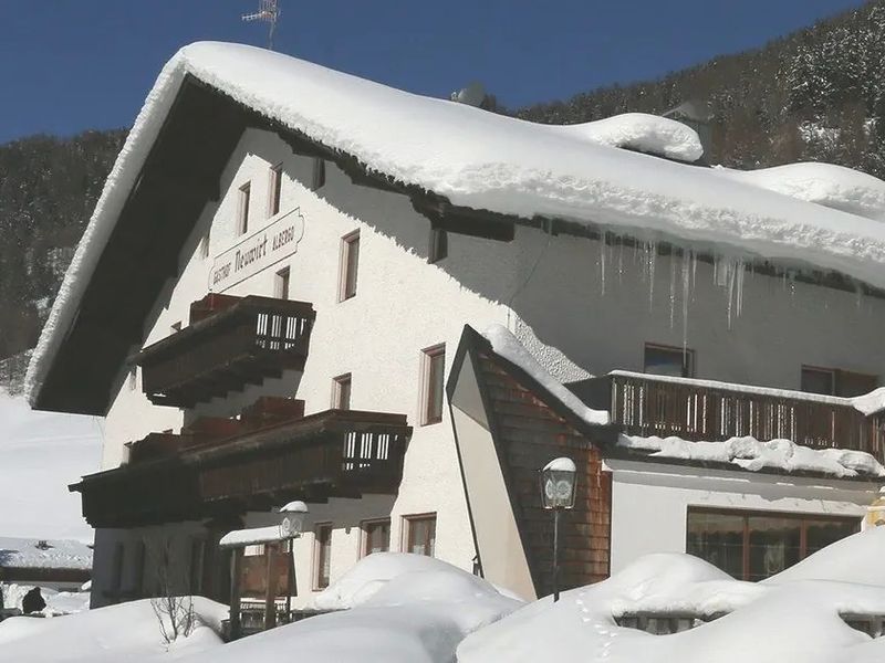 Gasthof Neuwirt Pfitsch 3*
