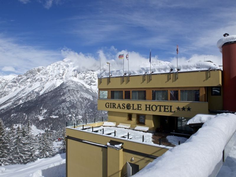 obiekt, teren hotelu, zwiedzanie
