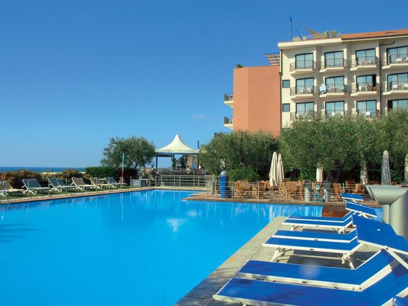 Grand Diana Majestic