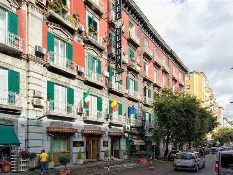 Grand Europa (Neapol) 3*
