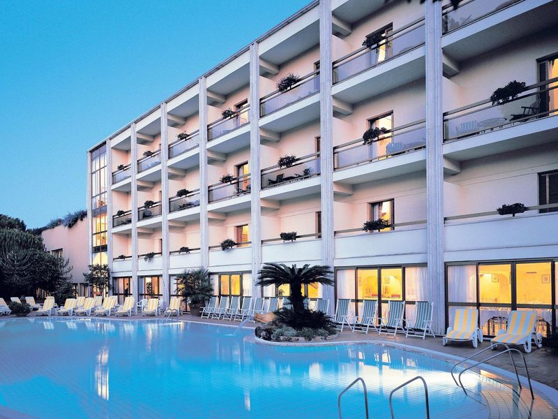 Grand Terme Di Augusto