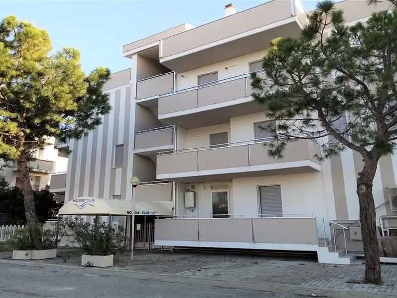 Holiday Club 4*