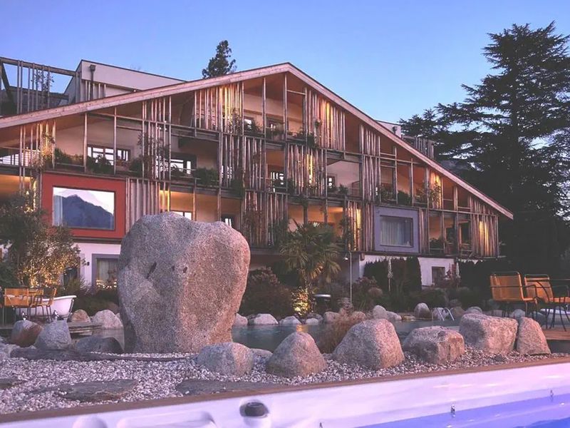 Hosler Garni Revival