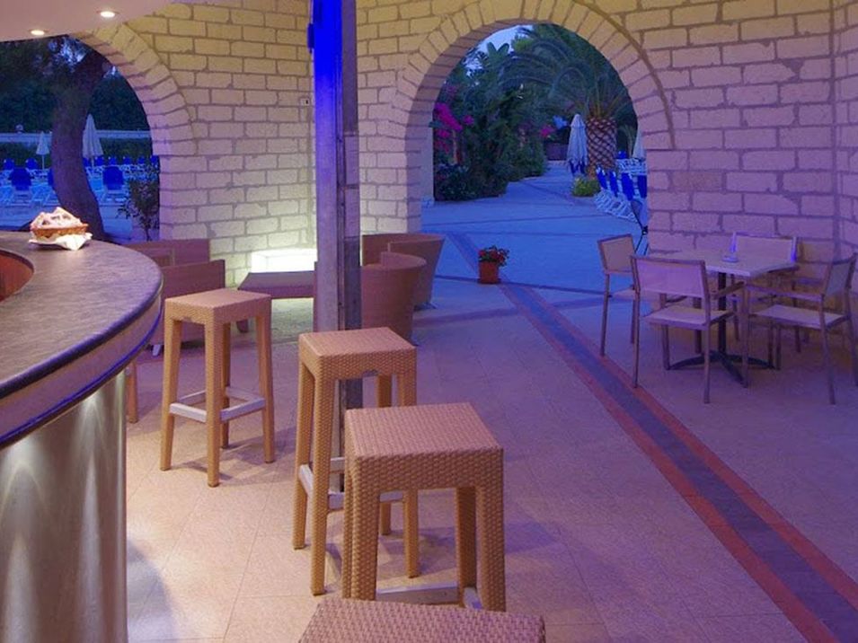 drink bar