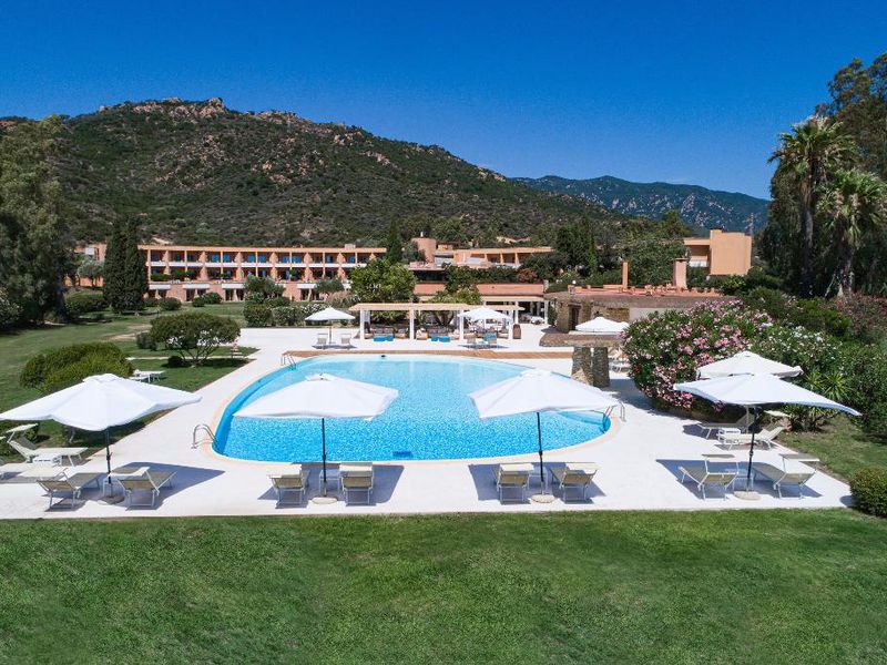 Is Molas Resort 4*