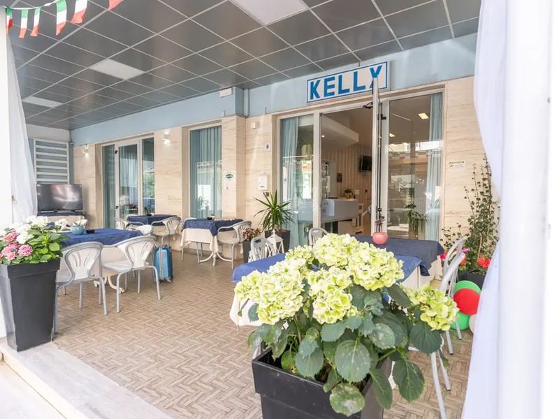 Kelly 2*