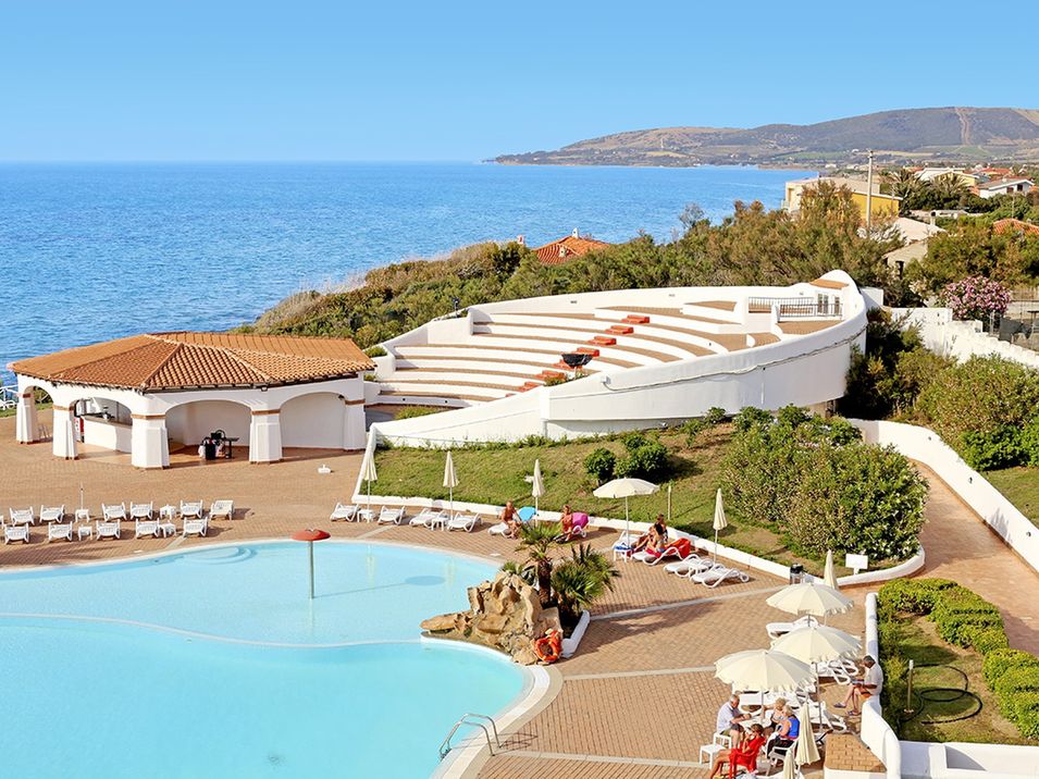 teren hotelu, basen, rozrywka