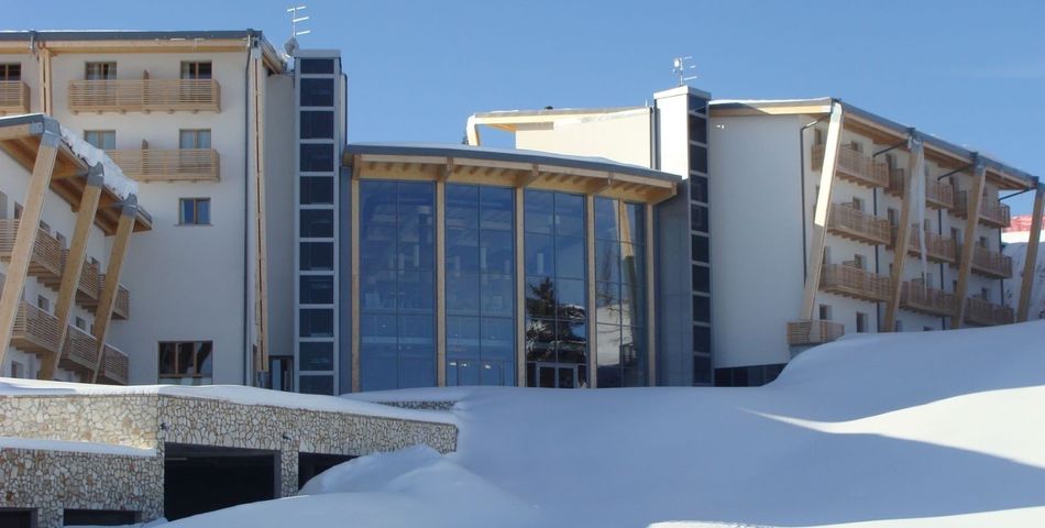 obiekt, teren hotelu