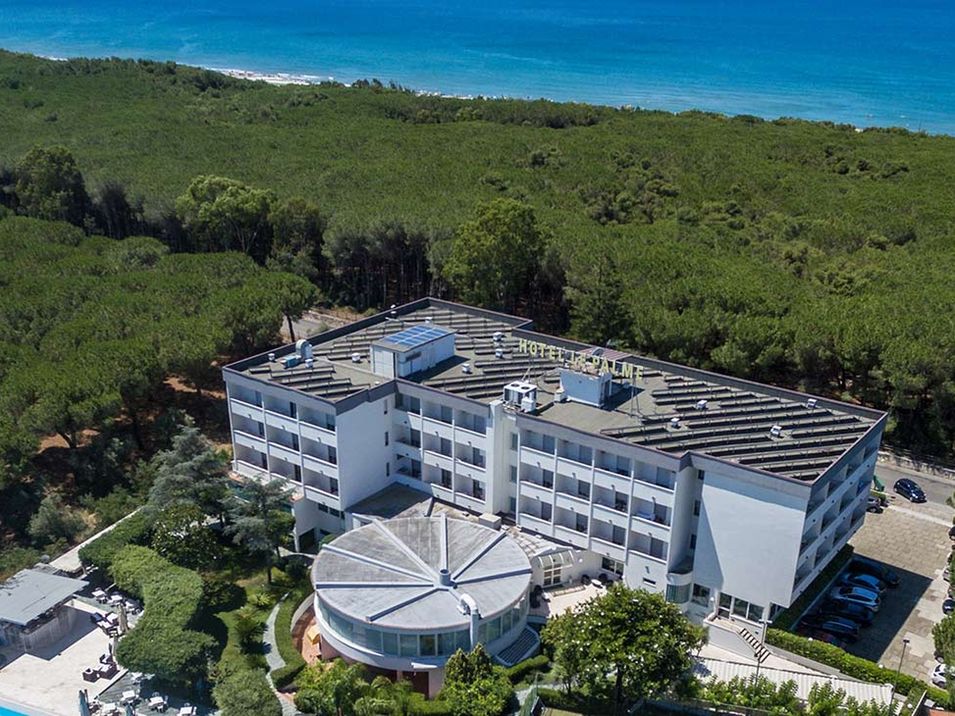 obiekt, teren hotelu