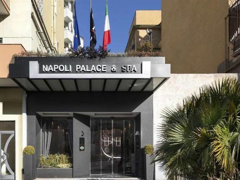 LHP Napoli Palace & Spa 