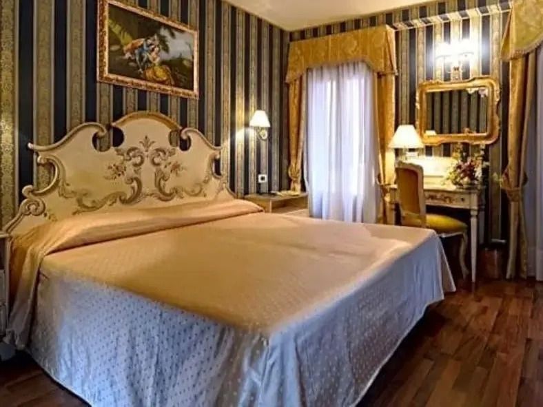 Lux 3*