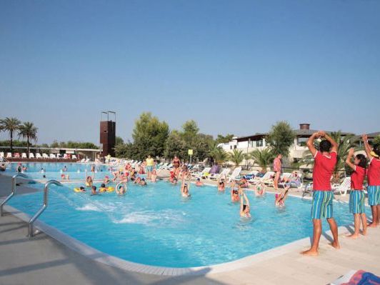 Magna Grecia Village 4*