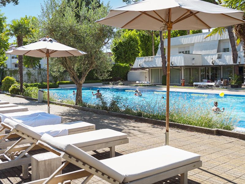 Mare Pineta Resort 5*