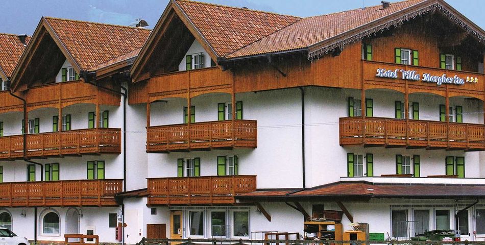 obiekt, budynek główny, teren hotelu