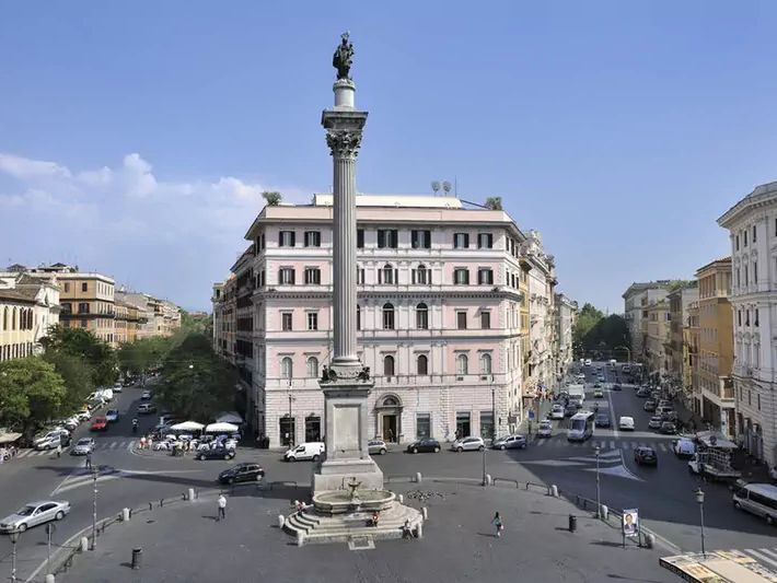 Mecenate Palace 4*