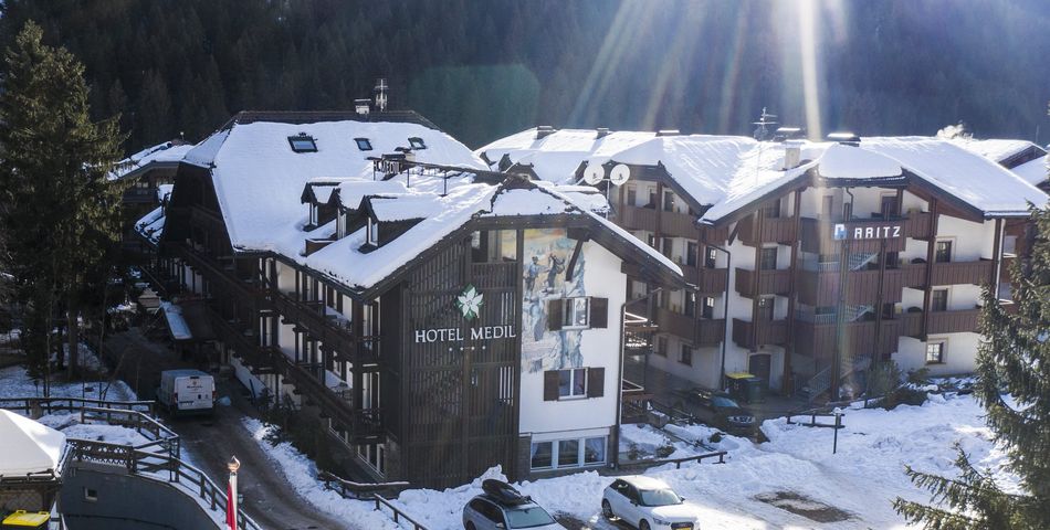 obiekt, teren hotelu