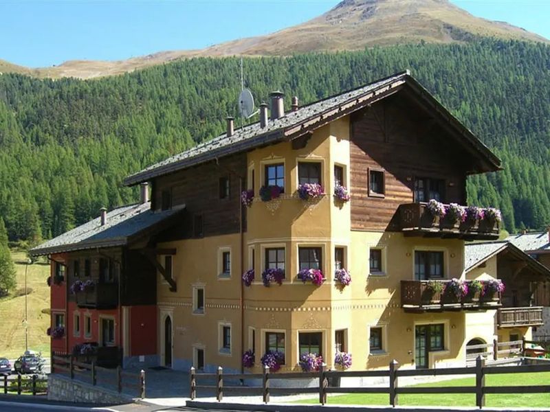 Meeting (Livigno) 4*