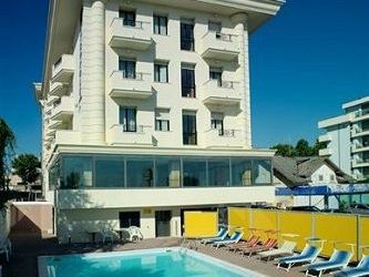 Metropole 3*