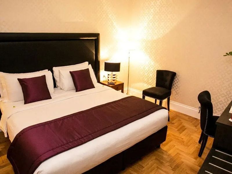 Minerva Relais